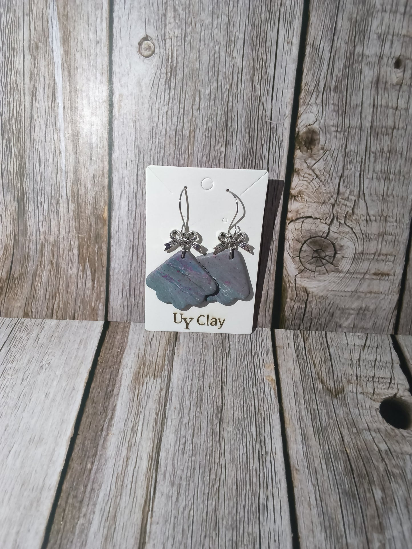 Coquette Slate Gray Scalloped Clay Bow Earrings