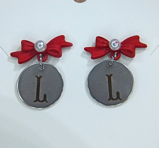 Red with Pearl (Letter L) bow stud earrings