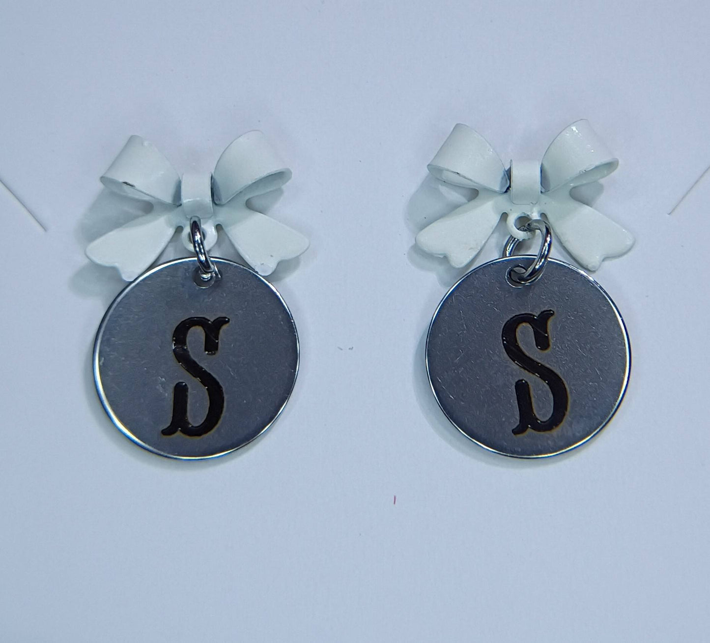 Off White  (Letter S) bow stud earrings
